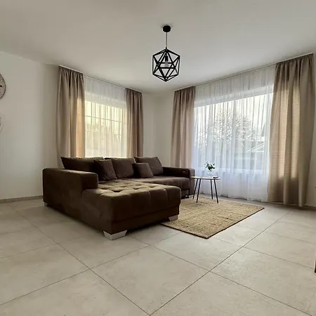 Apartamento Rheiner Wohlfühlsuite Mit Garten *