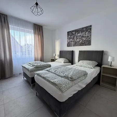 Rheiner Wohlfuehlsuite Mit Garten 아파트 *